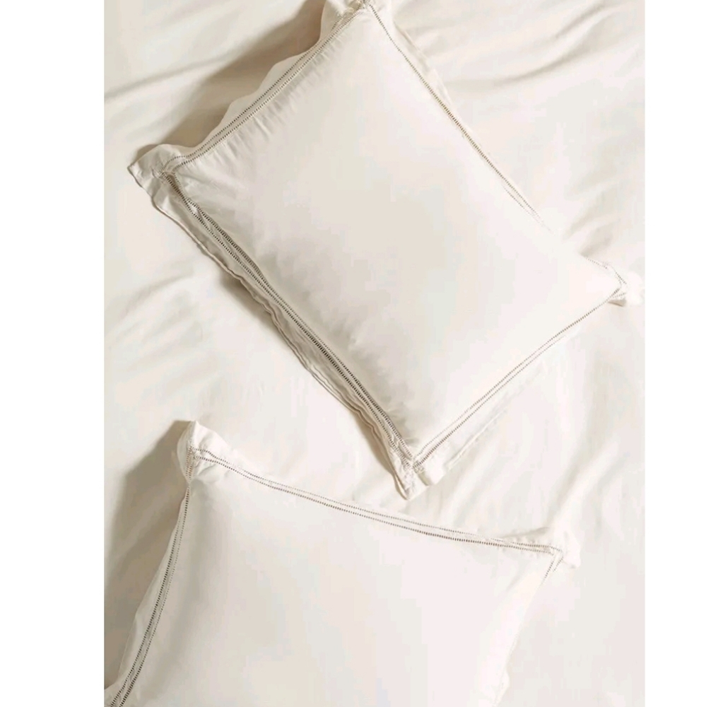 Anthropologie Organic Spa Sateen pillow shams - king-size - beige/cream